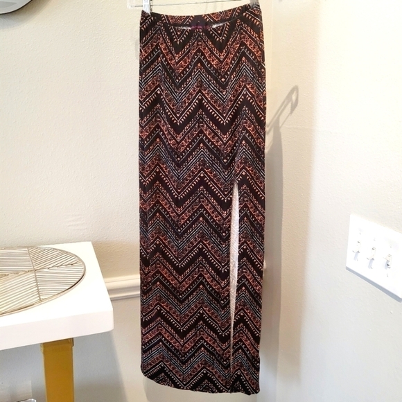Material Girl | Maxi Skirt - Picture 1 of 5